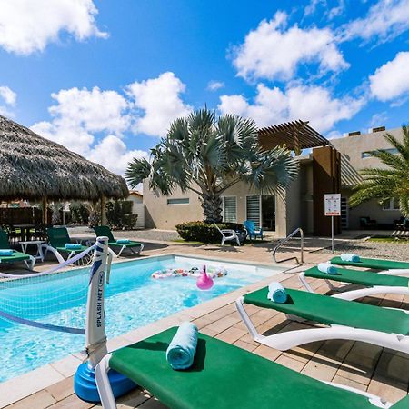 Koyari Modern Condos 9Br 7Ba Sleeps 26 W/ Pool And Roof Deck Palm Beach Extérieur photo