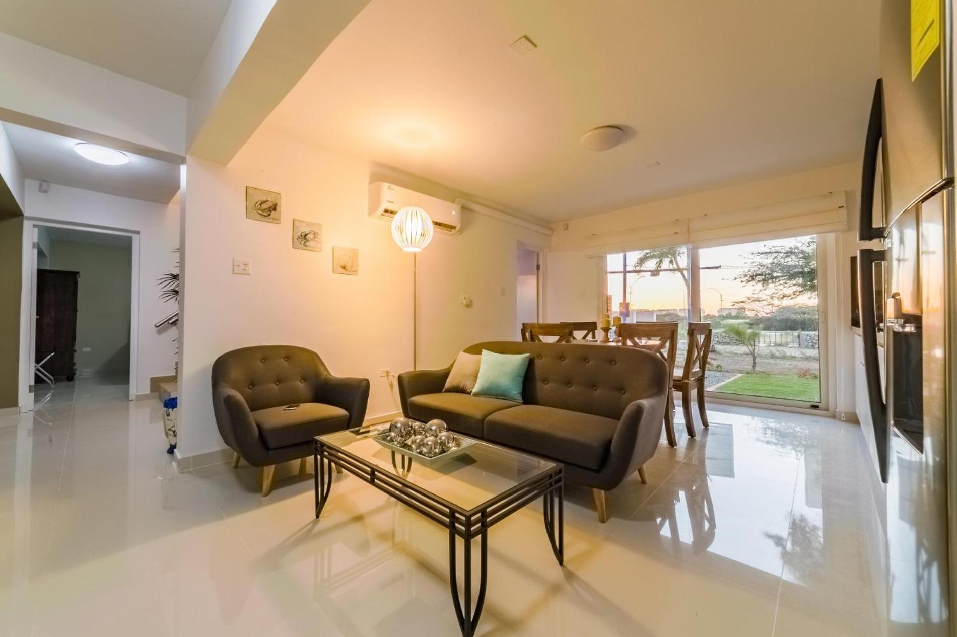 Koyari Modern Condos 9Br 7Ba Sleeps 26 W/ Pool And Roof Deck Palm Beach Extérieur photo