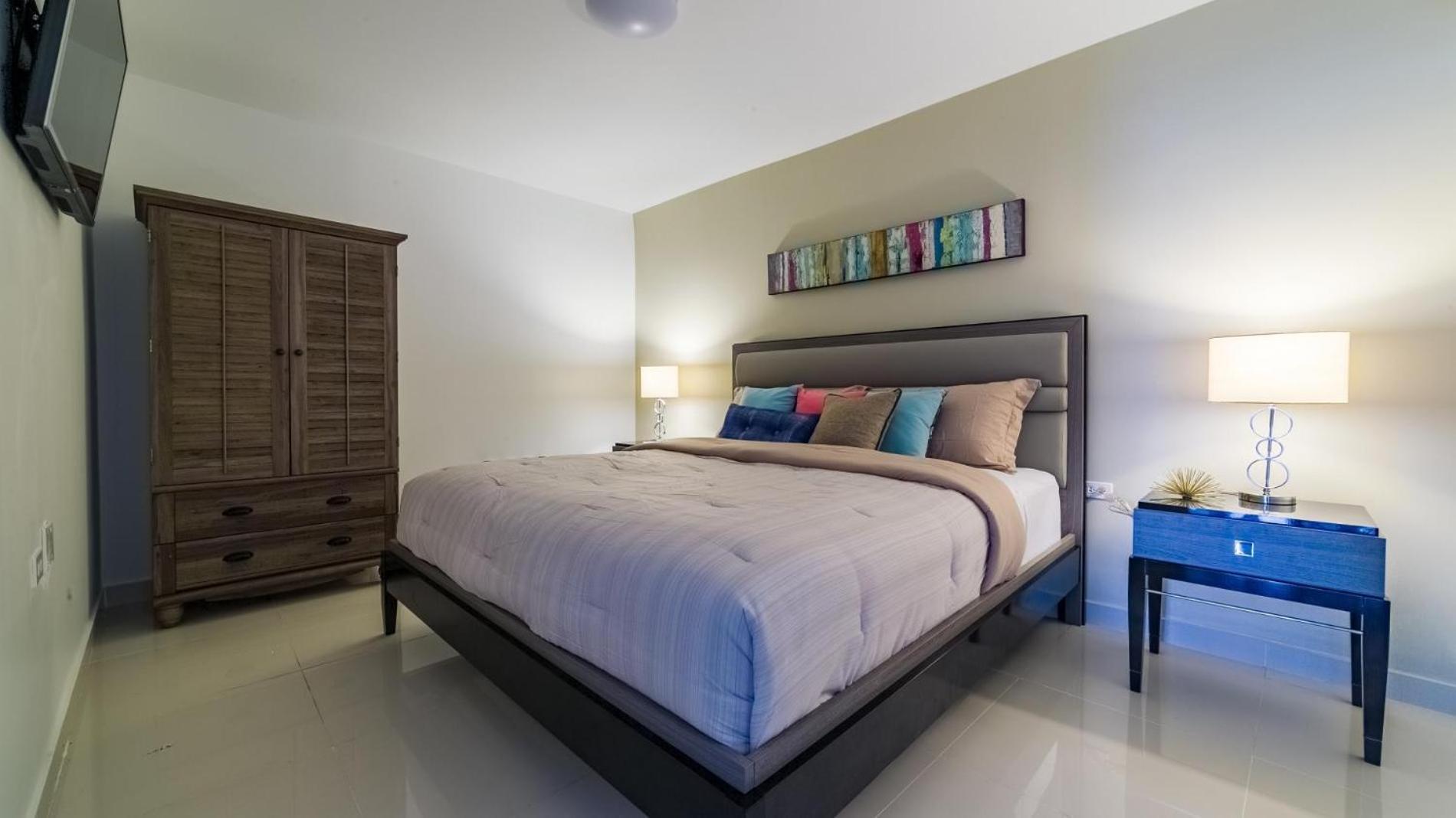 Koyari Modern Condos 9Br 7Ba Sleeps 26 W/ Pool And Roof Deck Palm Beach Extérieur photo