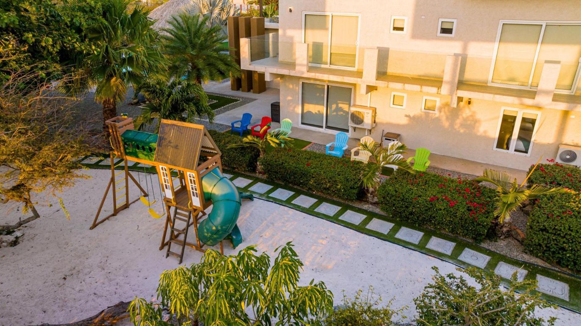 Koyari Modern Condos 9Br 7Ba Sleeps 26 W/ Pool And Roof Deck Palm Beach Extérieur photo