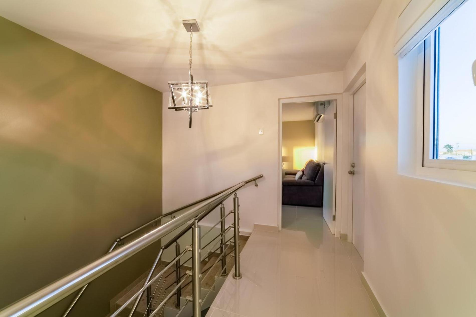 Koyari Modern Condos 9Br 7Ba Sleeps 26 W/ Pool And Roof Deck Palm Beach Extérieur photo