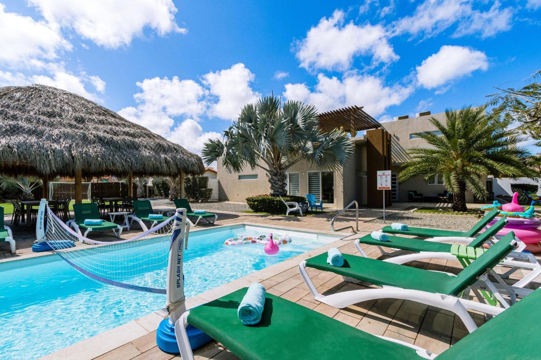 Koyari Modern Condos 9Br 7Ba Sleeps 26 W/ Pool And Roof Deck Palm Beach Extérieur photo
